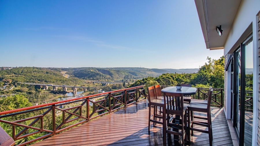 5 Bedroom Property for Sale in Beacon Bay Eastern Cape